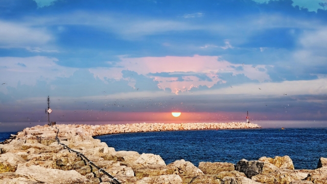 华体会hth公司：室外乒乓球台多厚